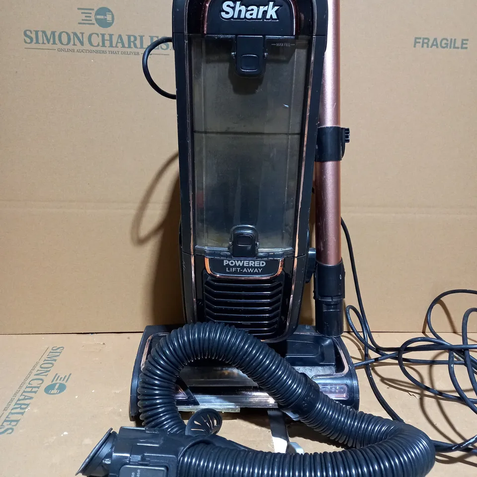 SHARK DUO CLEAN POWERED LIFT AWAY CORDED VACUUM AZ950UKT