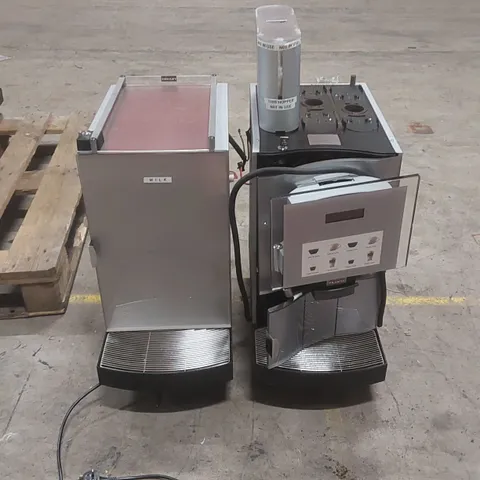 FRANKE COMMERCIAL COFFEE MACHINE WITH MILK CHILLER (2 ITEMS)