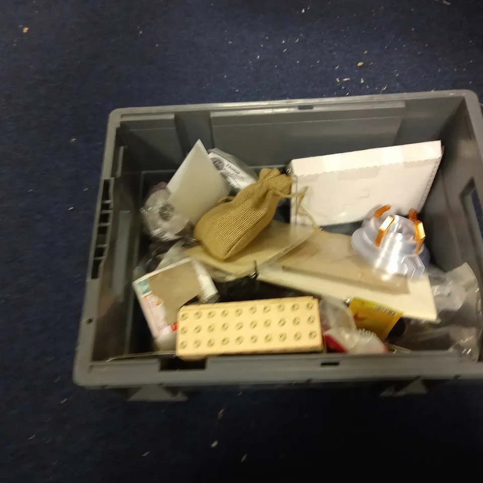 LOT OF ASSORTED HOUSEHOLD GOODS TO INCLUDE SINK STRAINER, NOTEBOOKS, AND LED STRIP LIGHTS ETC.