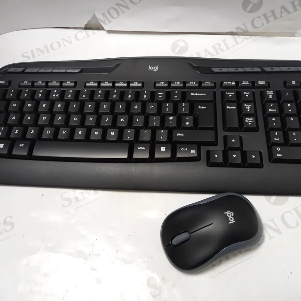 LOGITECH MK330 WIRELESS KEYBOARD