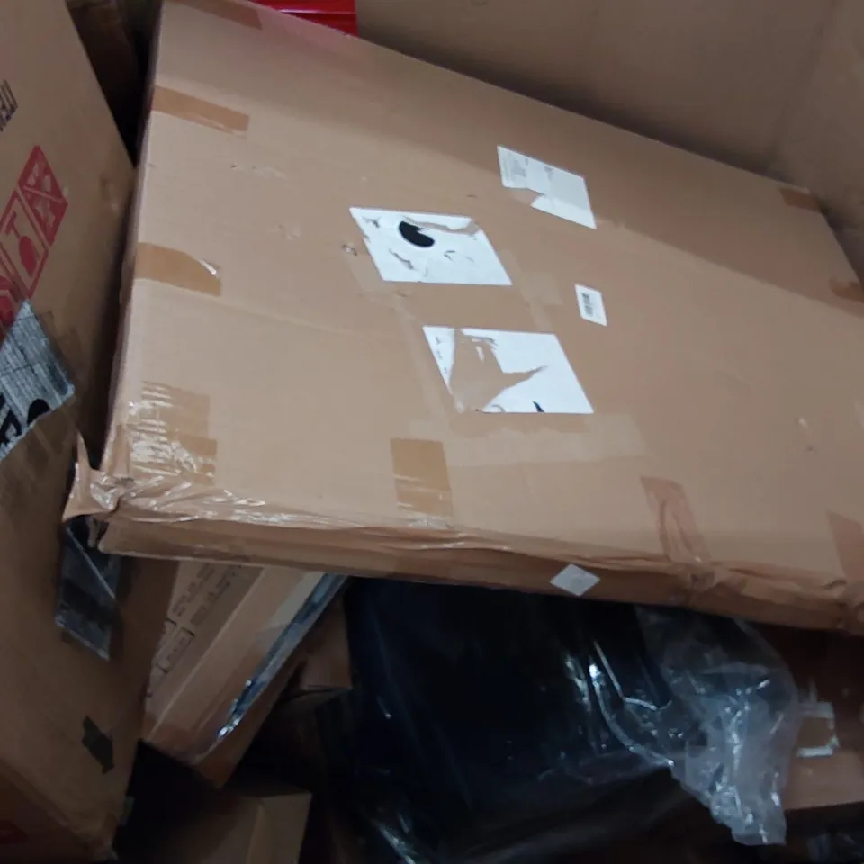 PALLET OF ASSORTED ITEMS INCLUDING: ELECTRIC BLANKET, LED MIRRORS, URPRO FOLDING TENT, PORTABLE PET CRATE ECT.