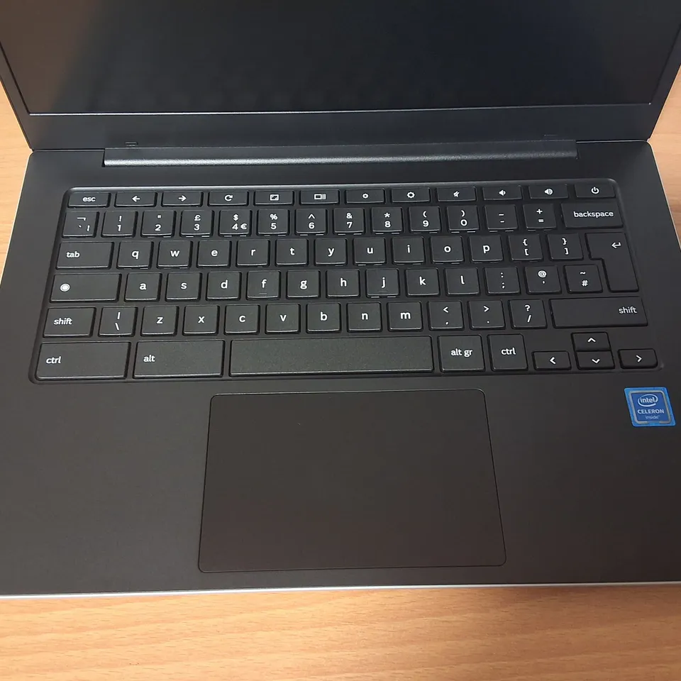 SAMSUNG GALAXY CHROMEBOOK GO INTEL CELERON LAPTOP IN SILVER - XE340XDA