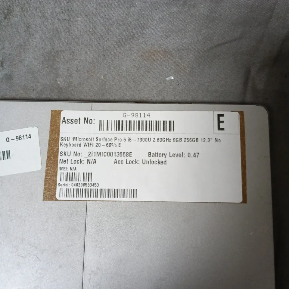 MICROSOFT SURFACE PRO 5 TABLET – I5-7300U, 8GB RAM, 256GB, 12.3 INCH DISPLAY – NO KEYBOARD