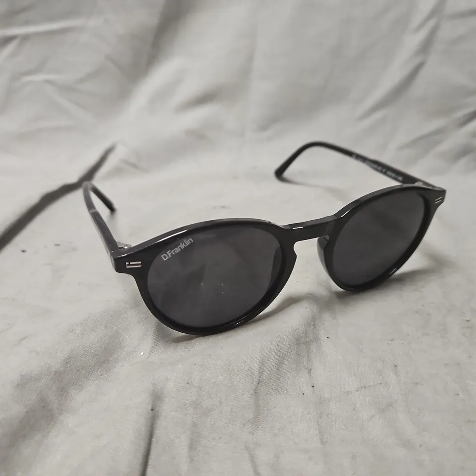 BOXED D.FRANKLIN SUNGLASSES DFKSUN0143 ULTRA LIGHT MAX BLACK