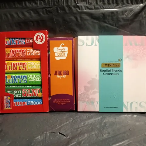 APPROXIMATELY 20 ASSORTED FOOD AND DRINK ITEMS TO INCLUDE TONY'S CHOCOLATE, PEPSI MAX, ETC