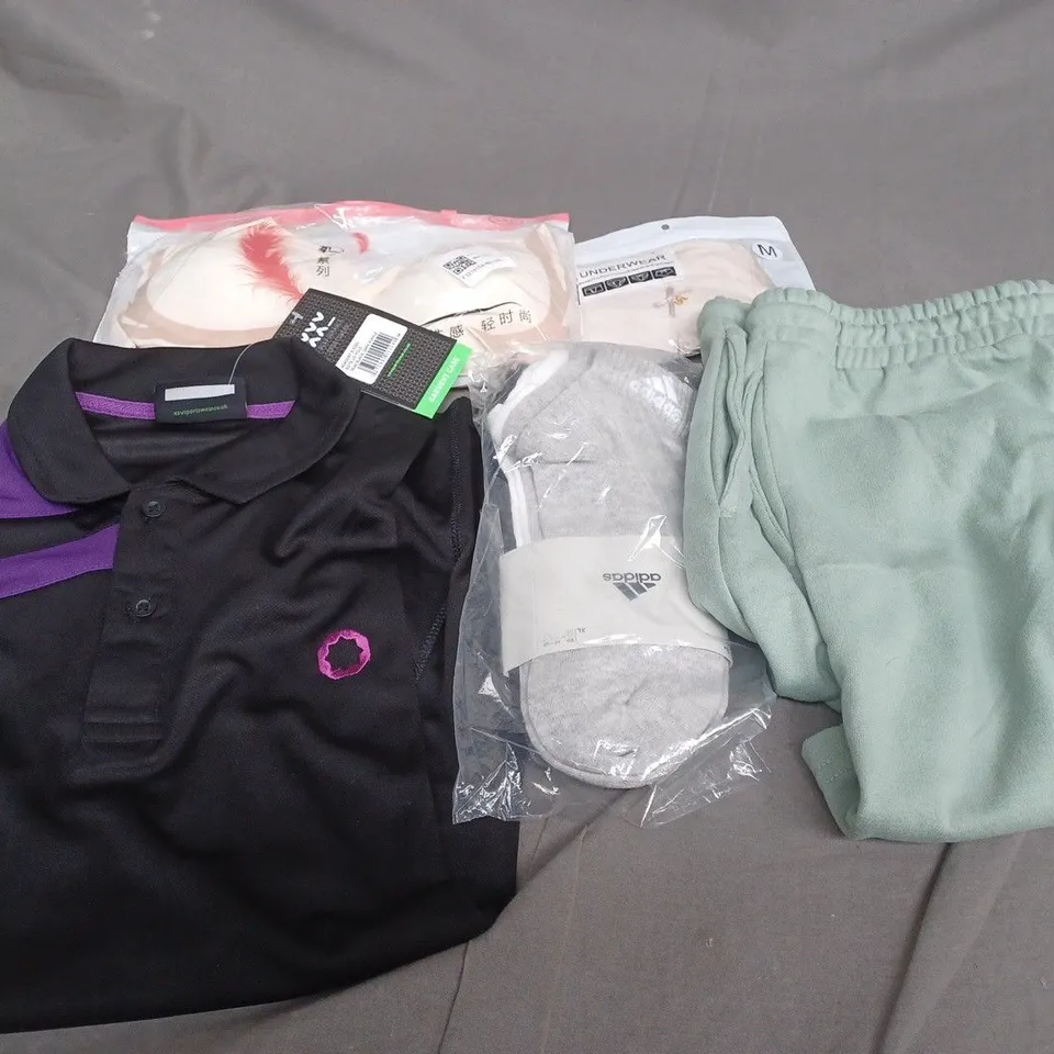 BOX OF APPROXIMATELY 20 ASSORTED CLOTHING ITEMS TO INCLUDE - SHORTS , BRA , POLO SHIRT ETC