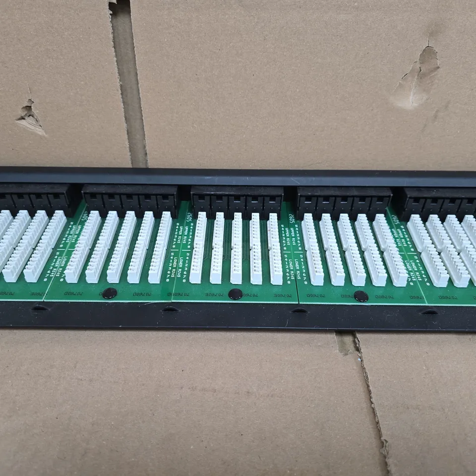 HELLERMANNTYTON 50-PORT RJ45 PATCH PANEL – 19-INCH RACK-MOUNT, 1U