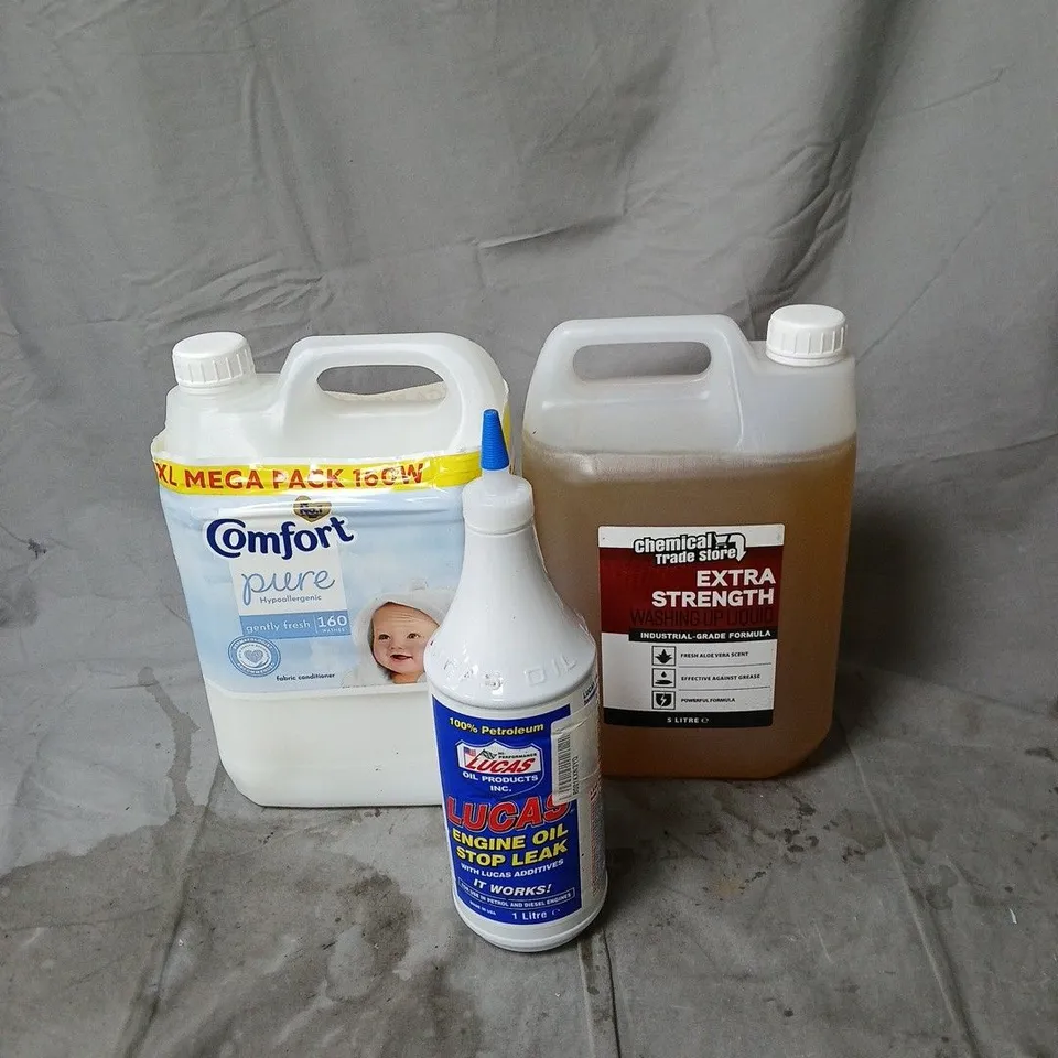 APPROXIMATELY 4 ASSORTED HOUSEHOLD LIQUID PRODUCTS TO INCLUDE EXTRA STRENGTH WASHING UP LIQUID, COMFORT PURE, LUCAS ENGINE OIL ETC
