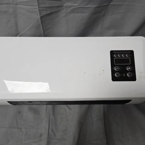 WHITE AIR CONDITIONING UNIT – WALL MOUNTED 
