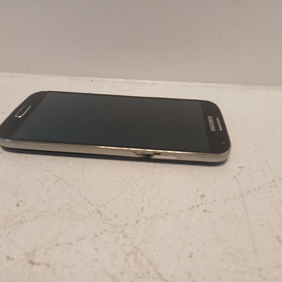 SAMSUNG GALAXY SMARTPHONE – BLACK