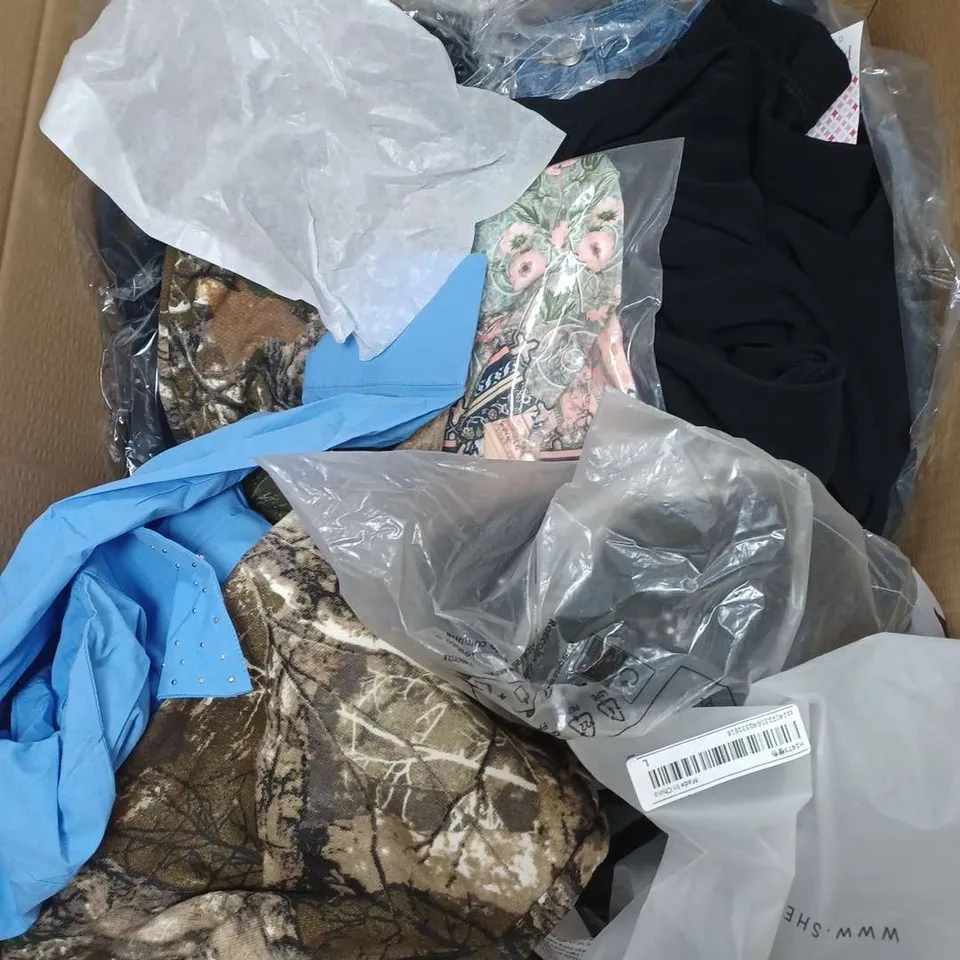 BOX OF APPROXIMATELY 22 ASSORTED CLOTHING ITEMS TO INCLUDE - HAT , T-SHIRT , BRA ETC