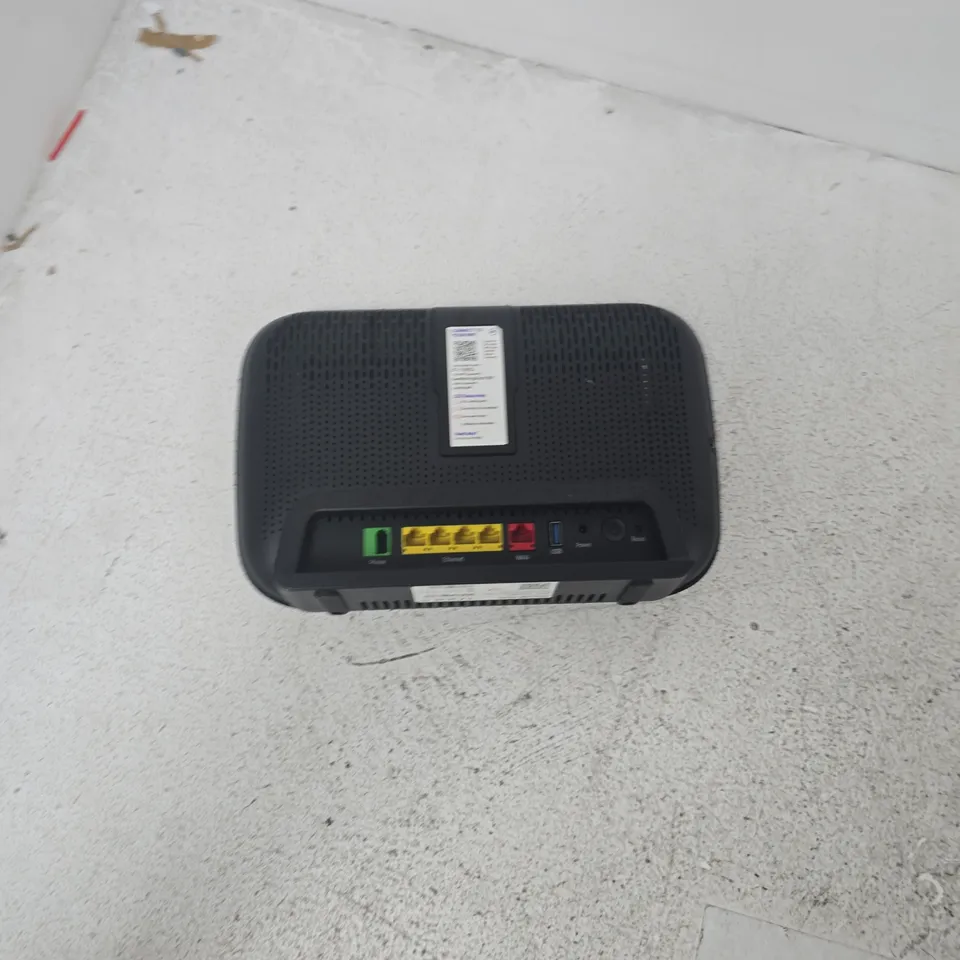 BT SMART HUB SH32B ROUTER – BLACK