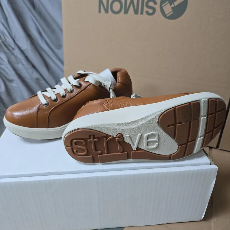 STRIVE BROWN LEATHER TRAINERS WITH WHITE SOLE UK 3