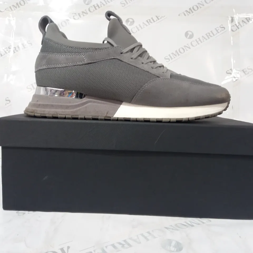 BOXED PAIR OF MALLET ARCHWAY 2.0 SHOES IN GREY UK SIZE 11