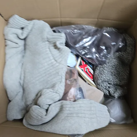 LARGE BOX OF APPROXIMATELY 20 ASSORTED ITEMS