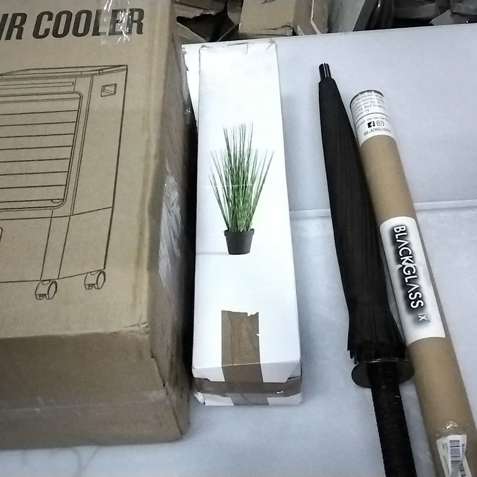 PALLET OF ASSORTED ITEMS INCLUDING AN AIR COOLER , FAKE PLANT , BLACK GLASS , UMBRELLA 
