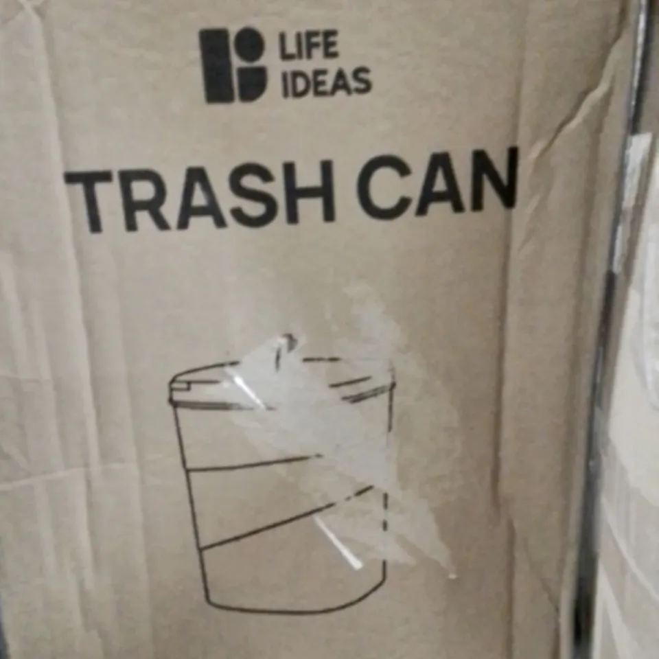 BOXED TRASH CAN 