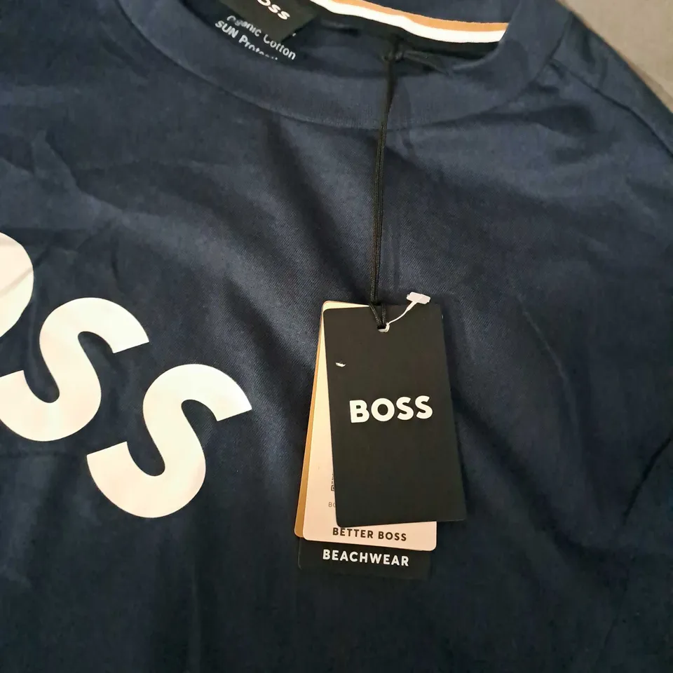 HUGO BOSS LOGO TEE IN BLUE - MEDIUM