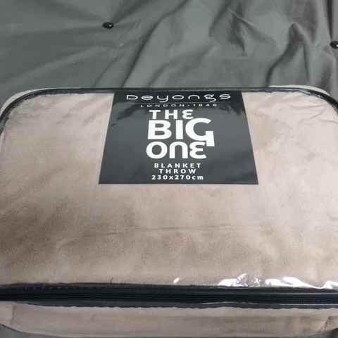 THE BIG ONE BLANKET THROW 230X270 CM – BEIGE