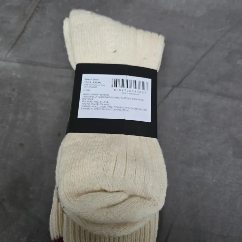 Finisterre Knit Socks – Made in Britain, cream with burgundy cuff