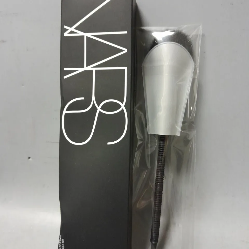 BOXED NARS YACHIYO BRUSH