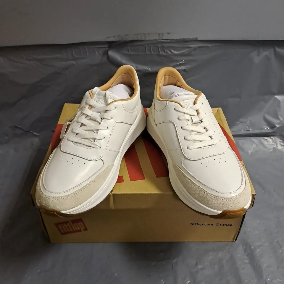 PAIR OF FITFLOP F-MODE LEATHER/SUEDE FLATFORM SNEAKERS IN URBAN WHITE SIZE 7
