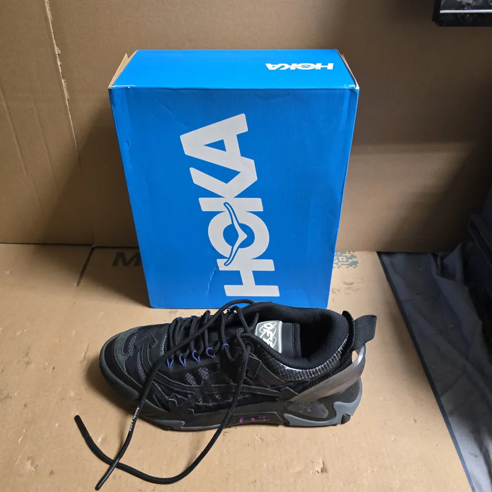 HOKA RUNNING SHOES – BLACK/GREY WITH BOX - EUR SIZE 41 