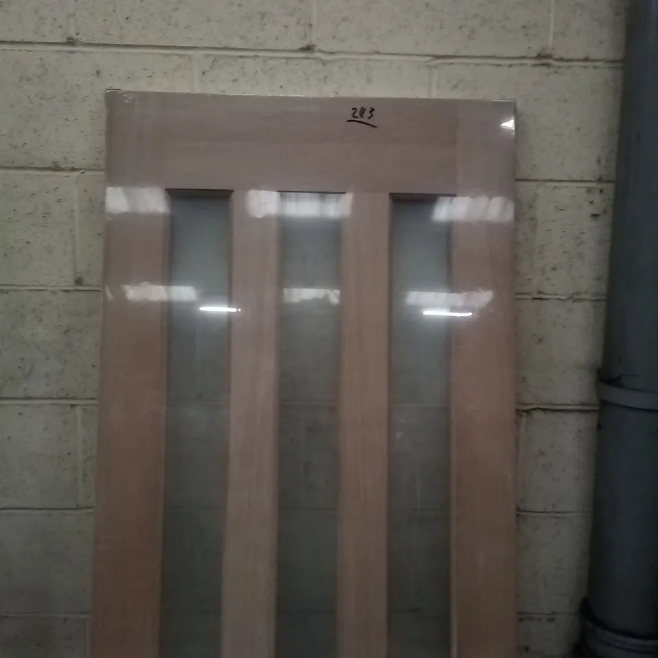 GEOM VERTICAL 3 PANEL OAK VENEER GLAZED INTERNAL DOOR