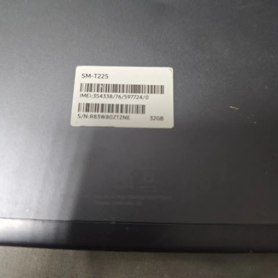 SAMSUNG GALAXY TABLET SM-T225 32GB - DARK GRAY