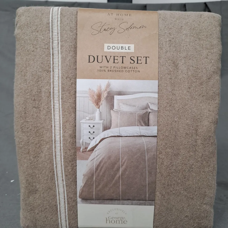 AT HOME WITH STACEY SOLOMON DOUBKE DUVET SET