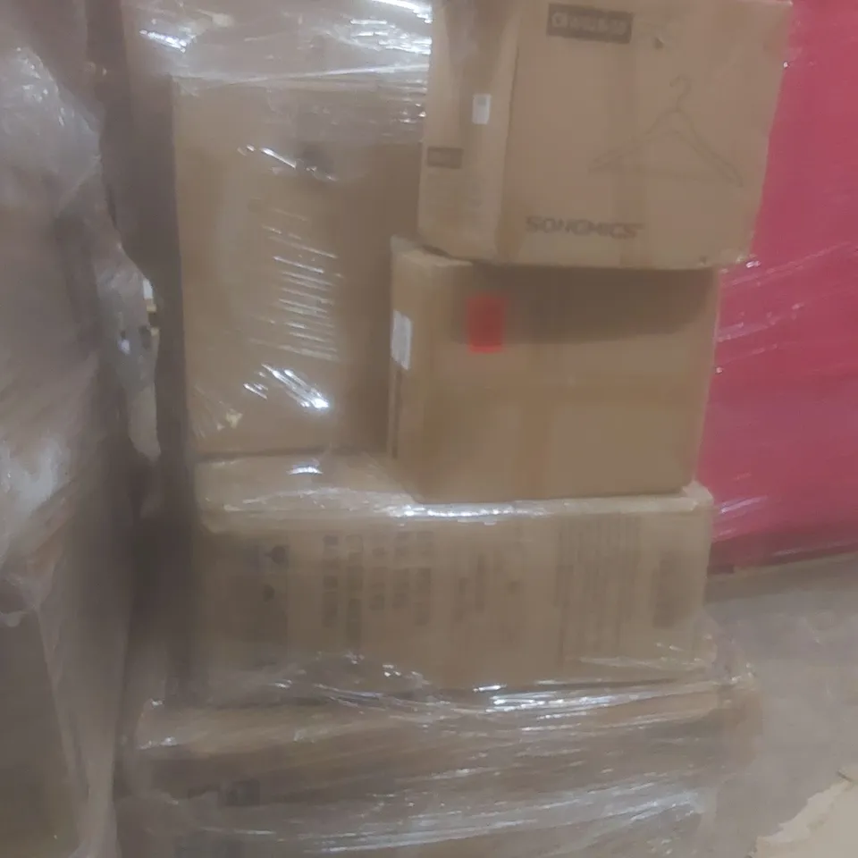 PALLET OF ASSORTED HOUSEHOLD GOODS AND PRODUCTS TO INCLUDE; COAT HANGERS,DOG BED,SHOE BOX