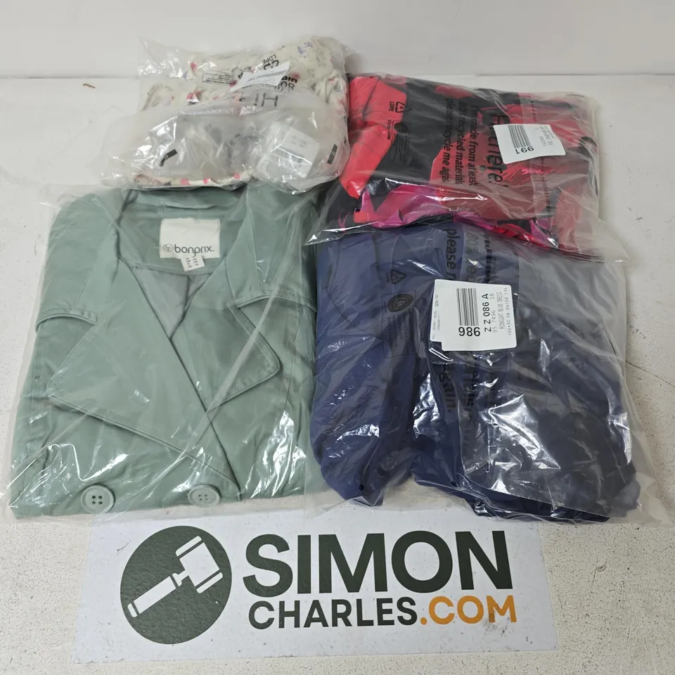 APPROXIMATELY 20 ASSORTED CLOTHING ITEMS IN VARIOUS SIZES, STYLES & SIZES TO INCLUDE MIDNIGHT BLUE DRESS, DUSKY GREEN COAT, FLORAL POPPY PRINT, ETC - COLLECTION ONLY 