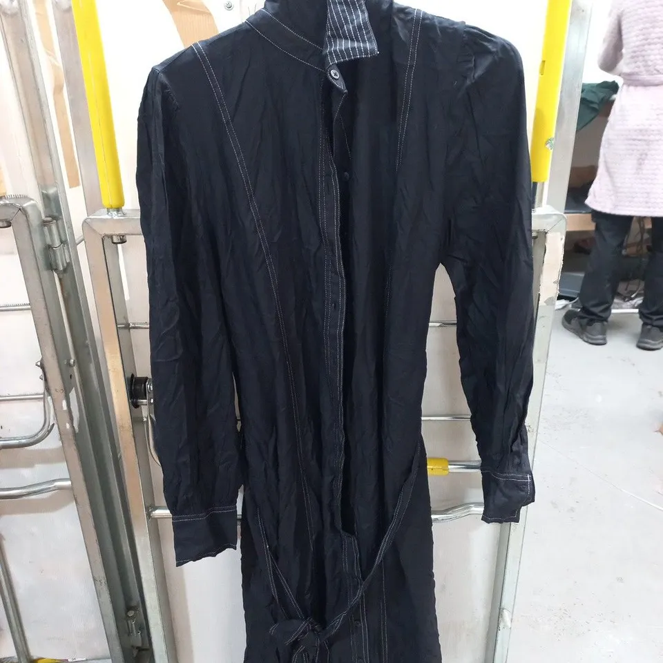 FRENCH CONNECTION ROCHELLE VISCOSE MIDI SHIRT DRESS – BLACK/PORCELAIN CREAM – UK 14