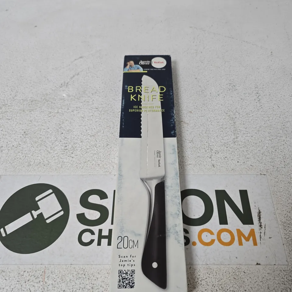 JAMIE OLIVER BREAD KNIFE, 20CM BLADE – IN RETAIL PACKAGING