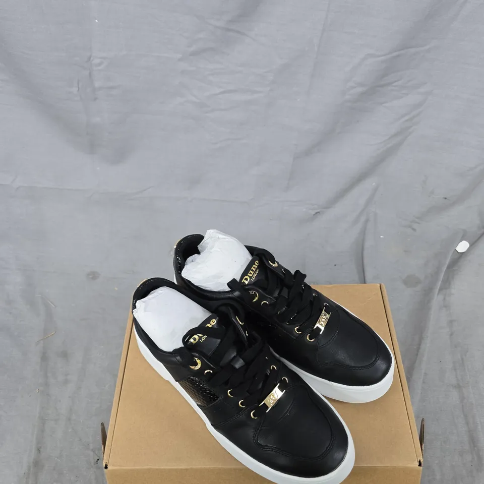 DUNE LONDON ELYSIUM BLACK LEATHER SIDE STRIPE TRAINERS – UK 6 (EU 39)