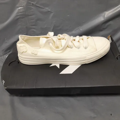 CONVERSE WOMENS OX TRAINERS - 8