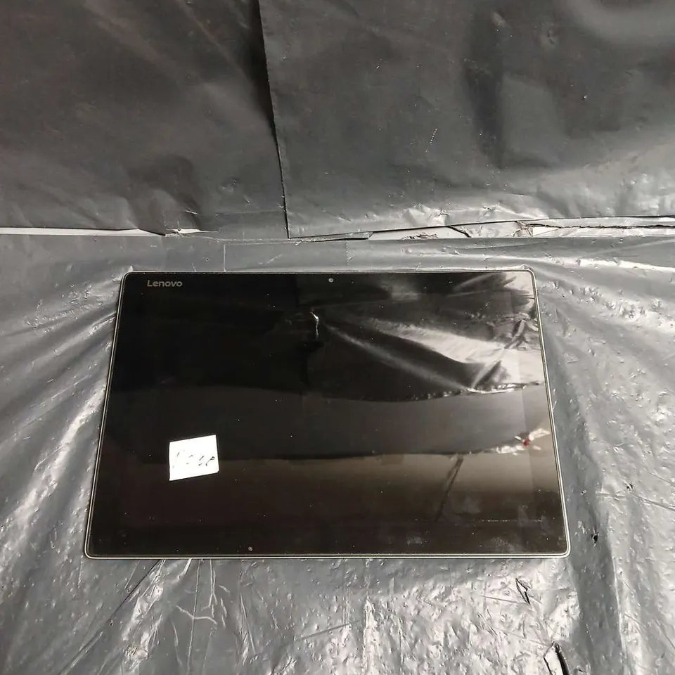 LENOVO MIIX 520-12IKB TABLET WITH STAND – INTEL CORE I5 8TH GEN