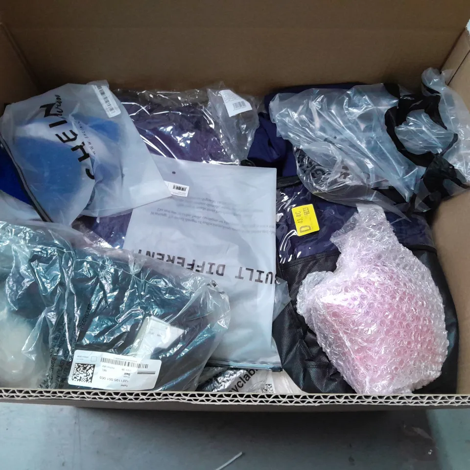 LARGE QUANTITY OF ASSORTED BAGGED CLOTHING ITEMS TO INCLUDE BUILT DIFFERENT, SHEIN AND SADYCE
