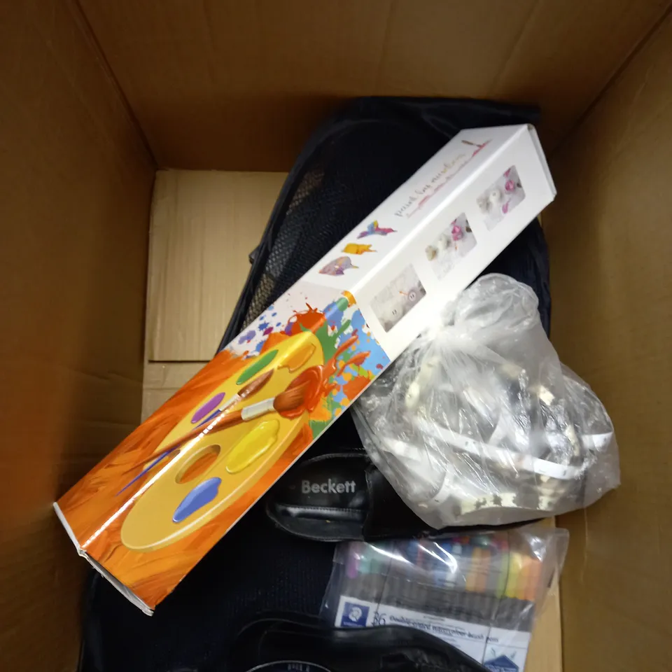 BOX OF APPROXIMATELY 10 ASSORTED HOUSEHOLD ITEMS TO INCLUDE WIRELESS AUDIO RECEIVER, MAINS POWERED SMOKE ALARM, GLASS STORAGE CONTAINERS ETC 