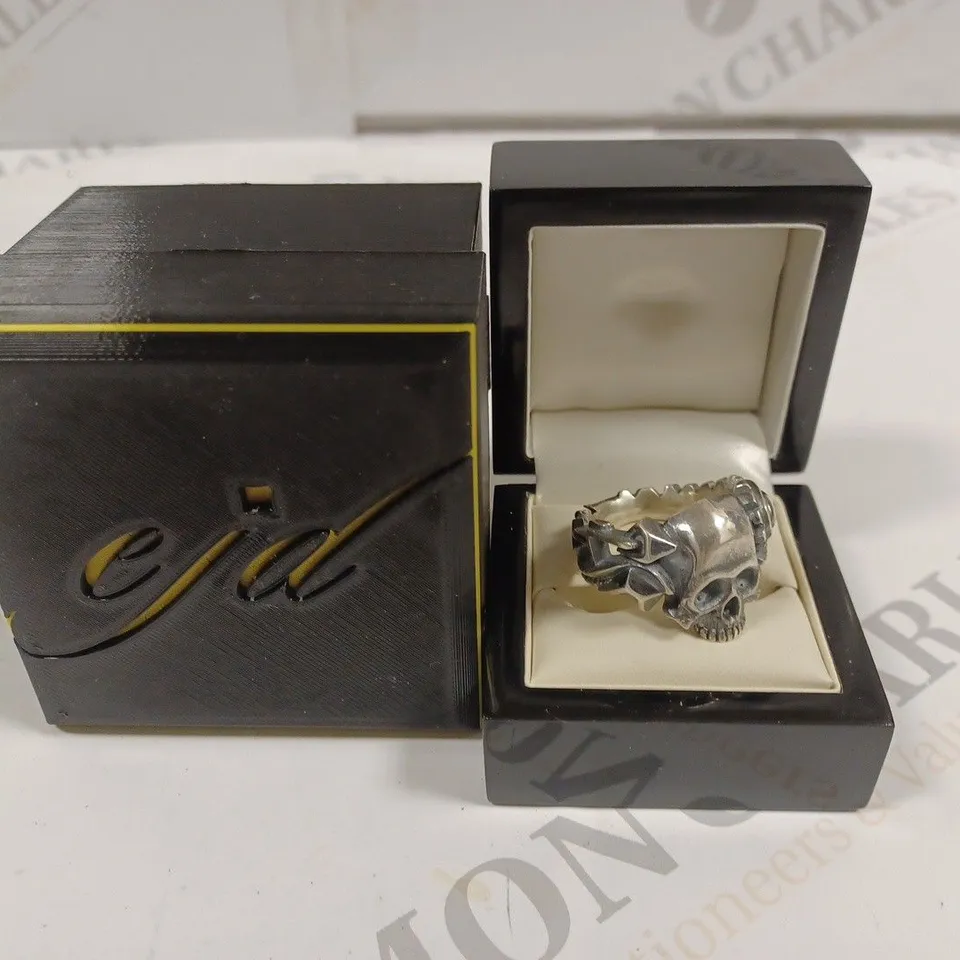 BOXED SKULL THEMED RING