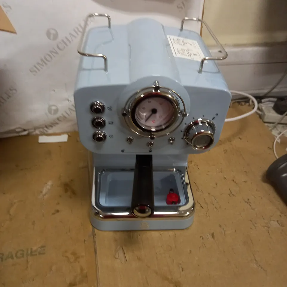 SWAN RETRO ESPRESSO COFFEE MACHINE
