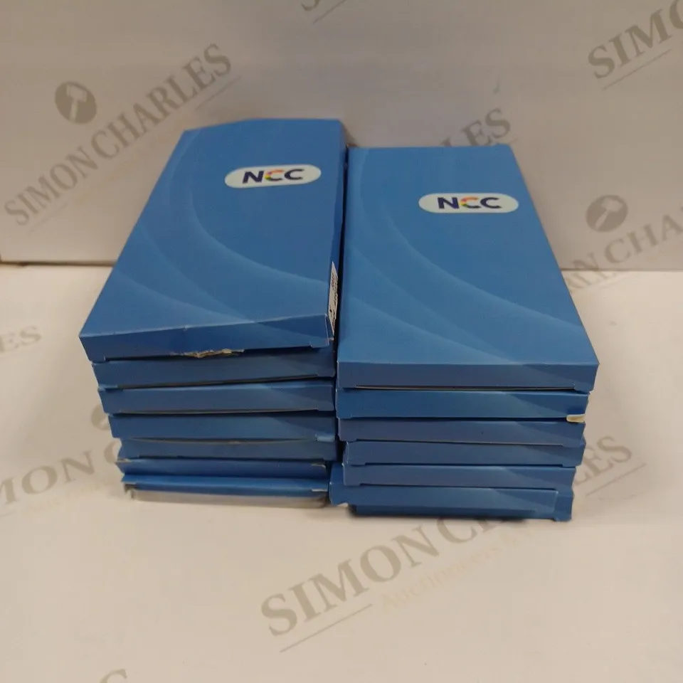 BOX OF APPROXIMATELY 14 ASSORTED SMARTPHONE SCREENS IN VARIOUS MODELS 