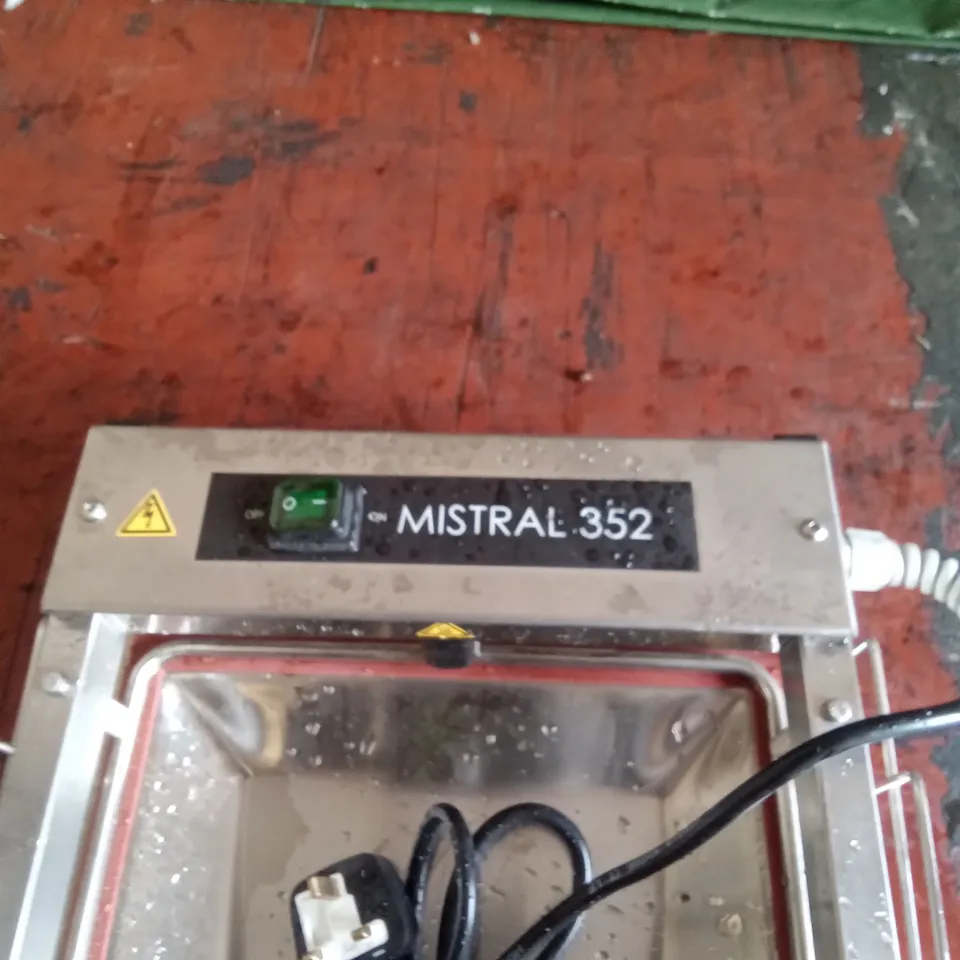 MISTRAL 352 HOT PRESS
