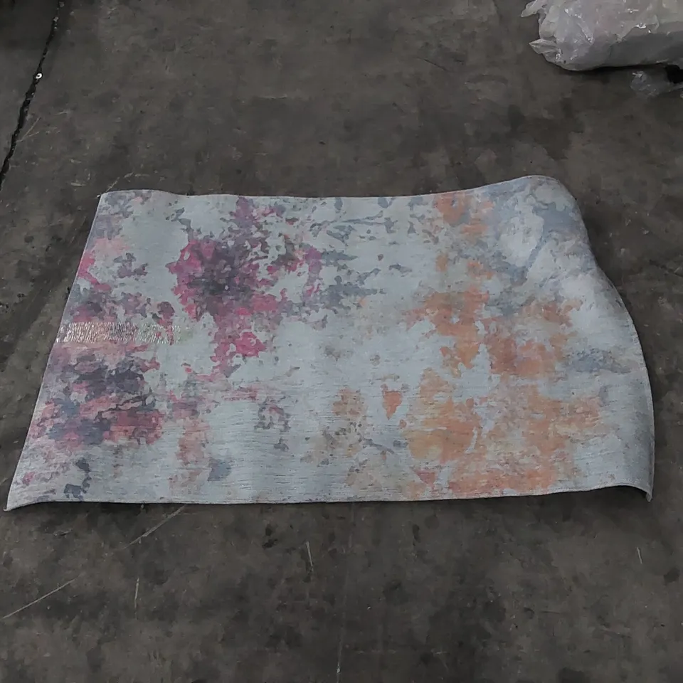 DESIGNER COLOURBLAST RUG // APPROX SIZE: 80 X 150cm