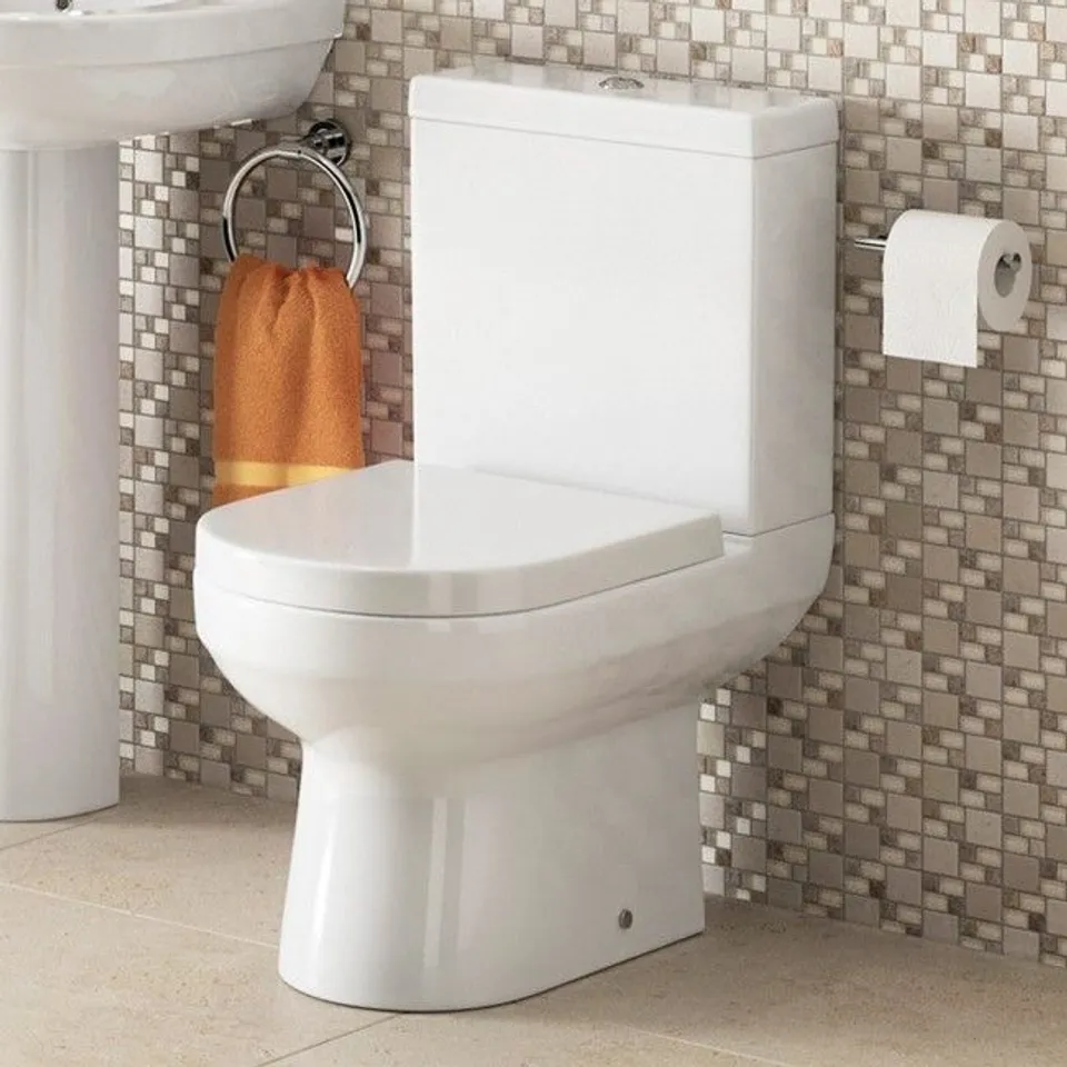 BOXED DEE TOILET CISTERN 
