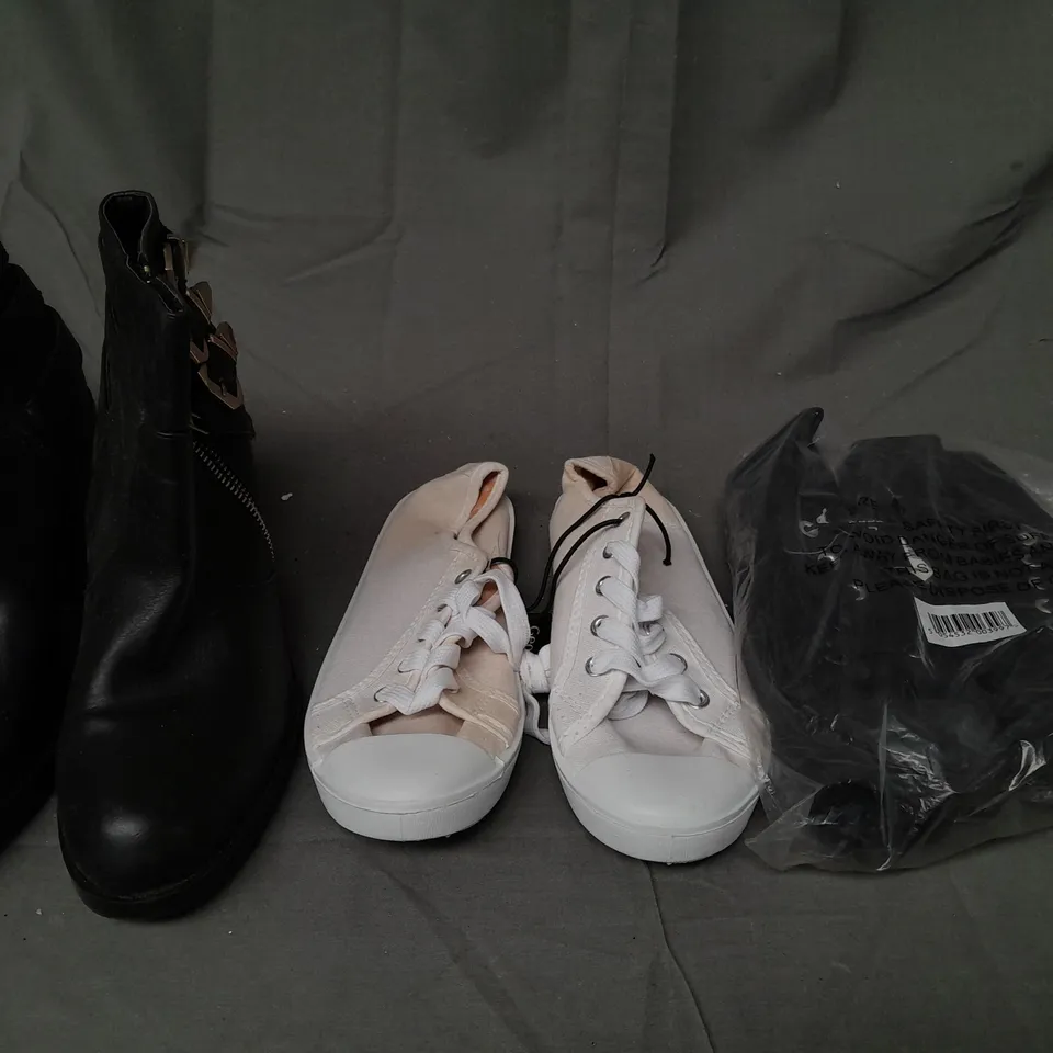 BOX OF APPROXIMATELY 20 ASSORTED PAIRS OF SHOES IN VARIOUS STYLES AND SIZES TO INCLUDE NEW LOOK, LOVE YOUR SHOES, ETC