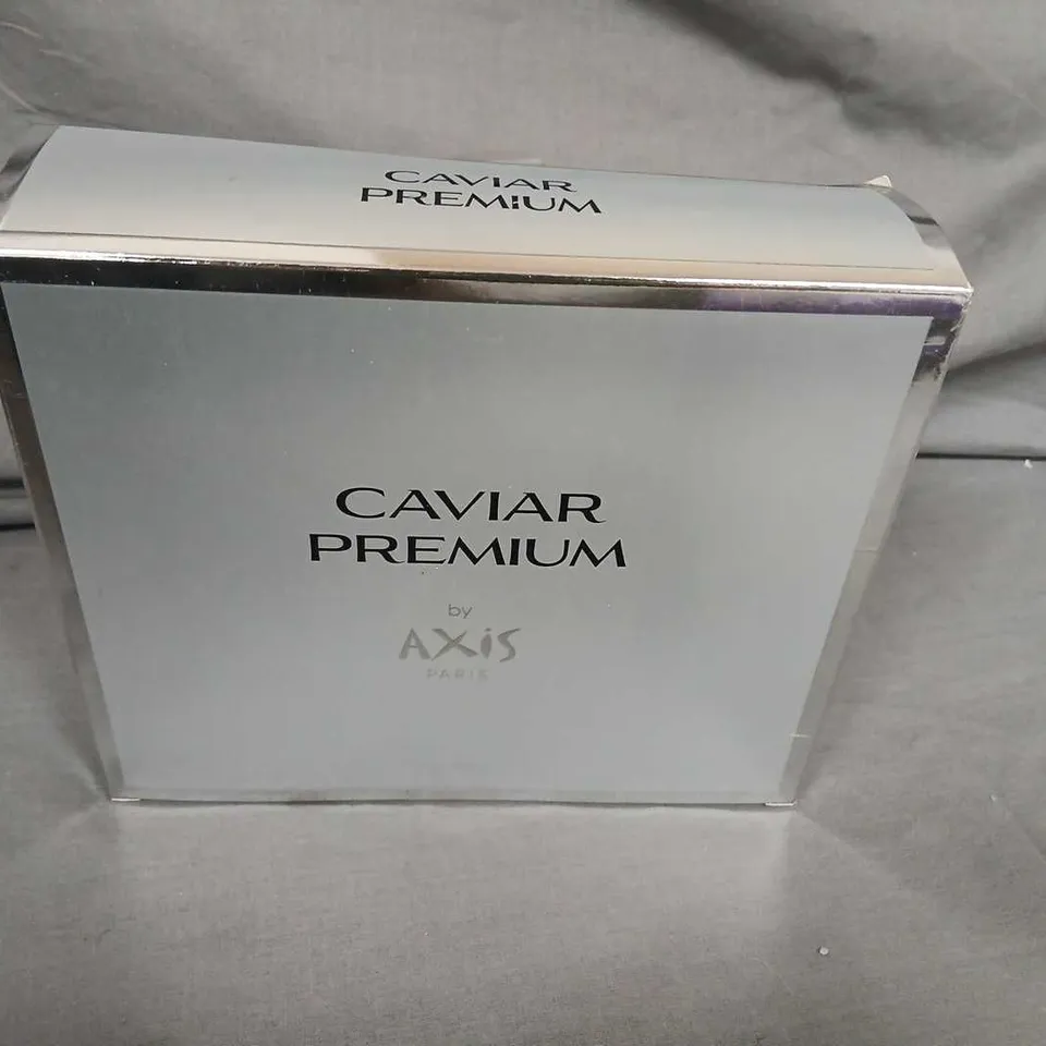 BOXED CAVIAR PREMIUM BY AXIS PARIS GIFT SET