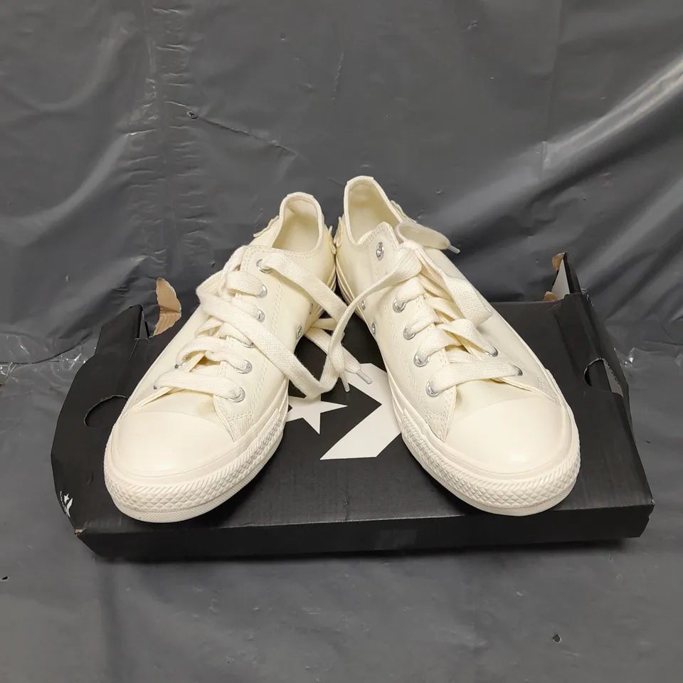 CONVERSE WOMENS OX TRAINERS - 8