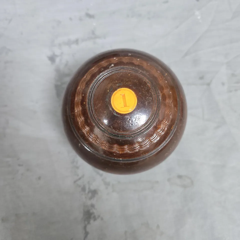 WOODEN DECORATIVE CROWN GREEN BOWL BIAS NO.1