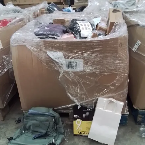 PALLET CONTAINING A LARGE QUANTITY OF HOME,PET,FASHION,GARDEN ESSENTIALS TO INCLUDE;GIFT BAGS,GLASS TEMPERED PROTECTER,BACKPACK 